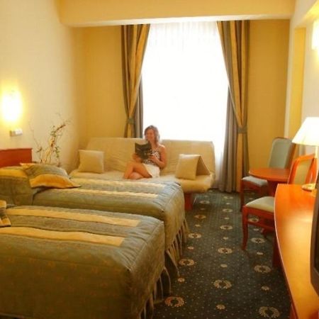 Hotel Abrava Дравсько-Поморське Екстер'єр фото
